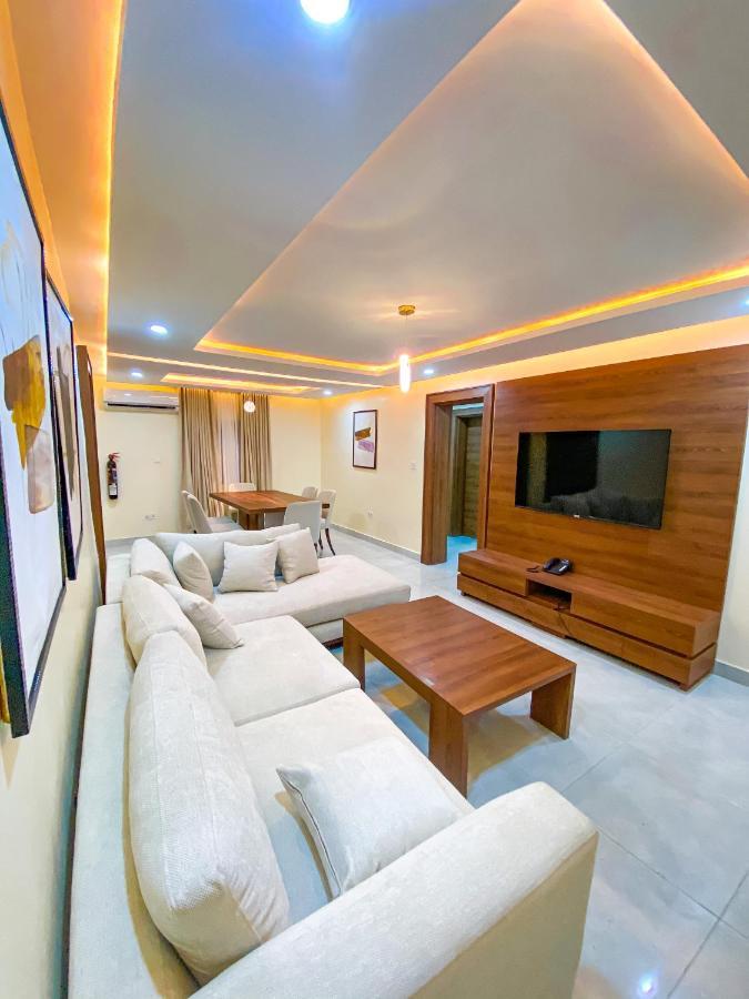 Plush Hotel,Абуджа Екстериор снимка