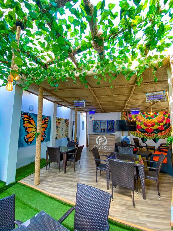 Plush Hotel,Абуджа Екстериор снимка